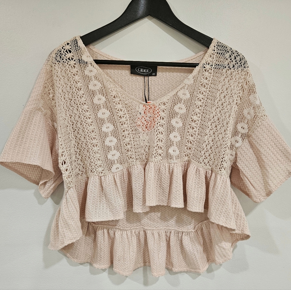 Cider Blush Hollow Out Ruffle Hem Crop Top Blouse NWT - XS